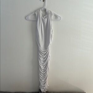Elegant White Sleeveless Maxi Dress